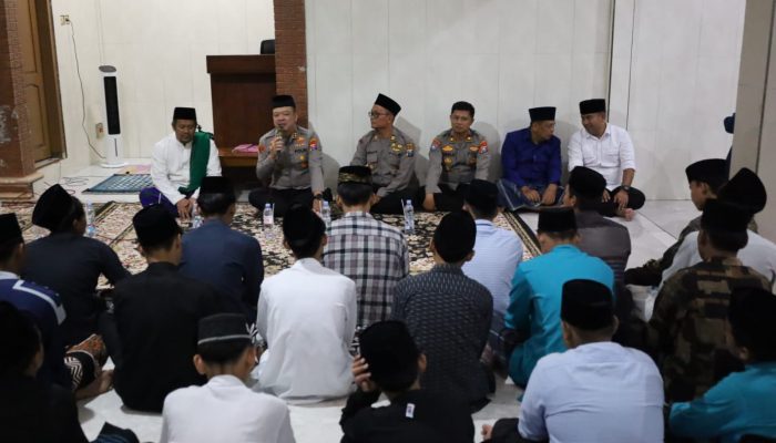Peringati Hari Santri, Polres Tulungagung Salurkan Bantuan 15 ton Beras untuk 60 Pondok Pesantren