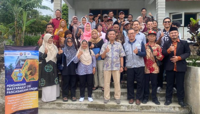 Petani Bandungan “Melek” AI: Dosen UNDIP Bekali Marketing Digital agar Bunga Matahari ‘Viral’ hingga Pasar Global