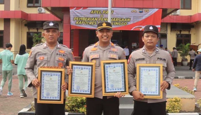 Polres Probolinggo Gelar Apel Pimpinan dan Penyerahan Penghargaan bagi Personel Berprestasi