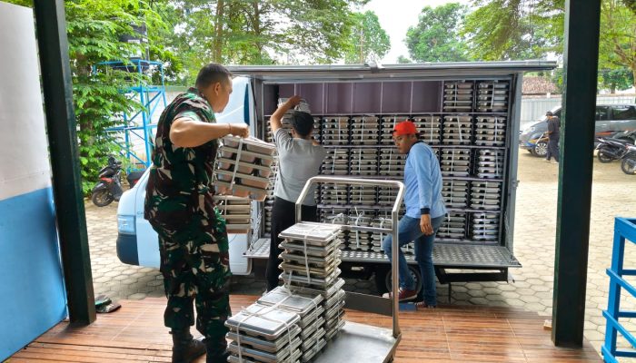 Pendistribusian Makan Bergizi Gratis Warnai Kegiatan BGN di Dapur SPPG Kedayunan