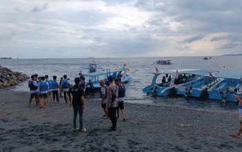 Satpolairud Polresta Banyuwangi Meningkatkan Patroli Dan Pemantauan Dikawasan Pesisir Pantai 3 IMG 20251108 WA0016