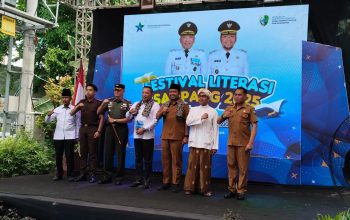 Bupati Sampang Resmikan Festival Literasi Sampang 2025 5 a71fc874 7a06 4be1 bbf0 371d9bc0f0b9
