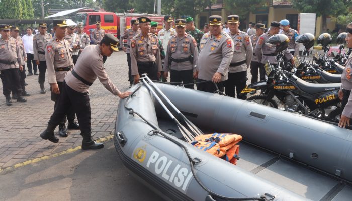 Kapolres Pasuruan Pimpin Apel Kesiapan Tanggap Darurat Bencana 2025