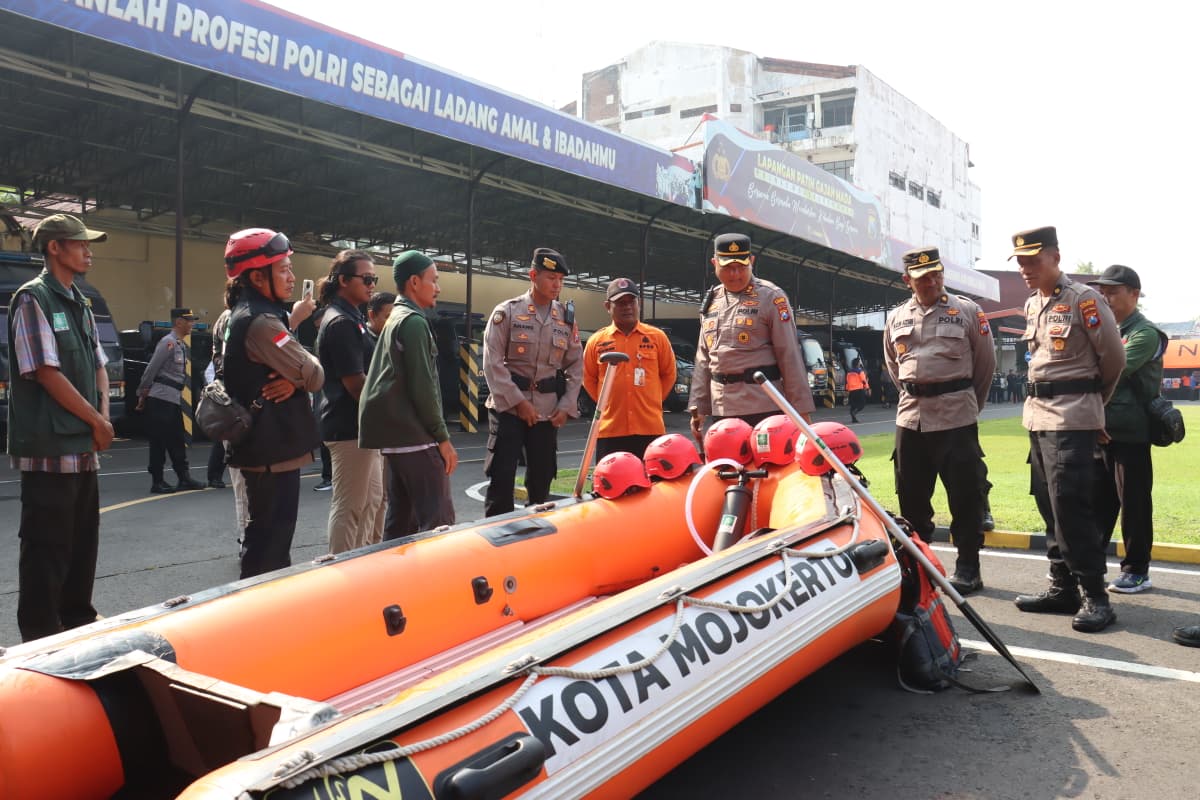 c51aeb2b d2bc 4825 82b0 b9c5f5f03b53