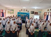 Gerakan Remaja Bebas Anemia: Edukasi Kesehatan untuk Siswi SMP di Sumenep